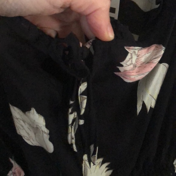 Urban Outfitters Floral Top - Picture 11 of 11